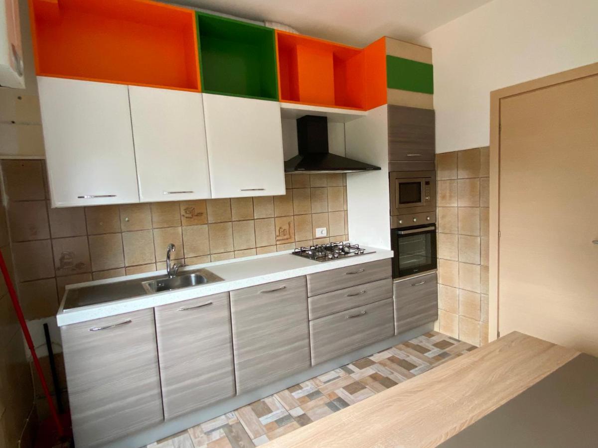 Appartamento Bellavista - Fronte Lago Di Varese Gavirate Exterior photo