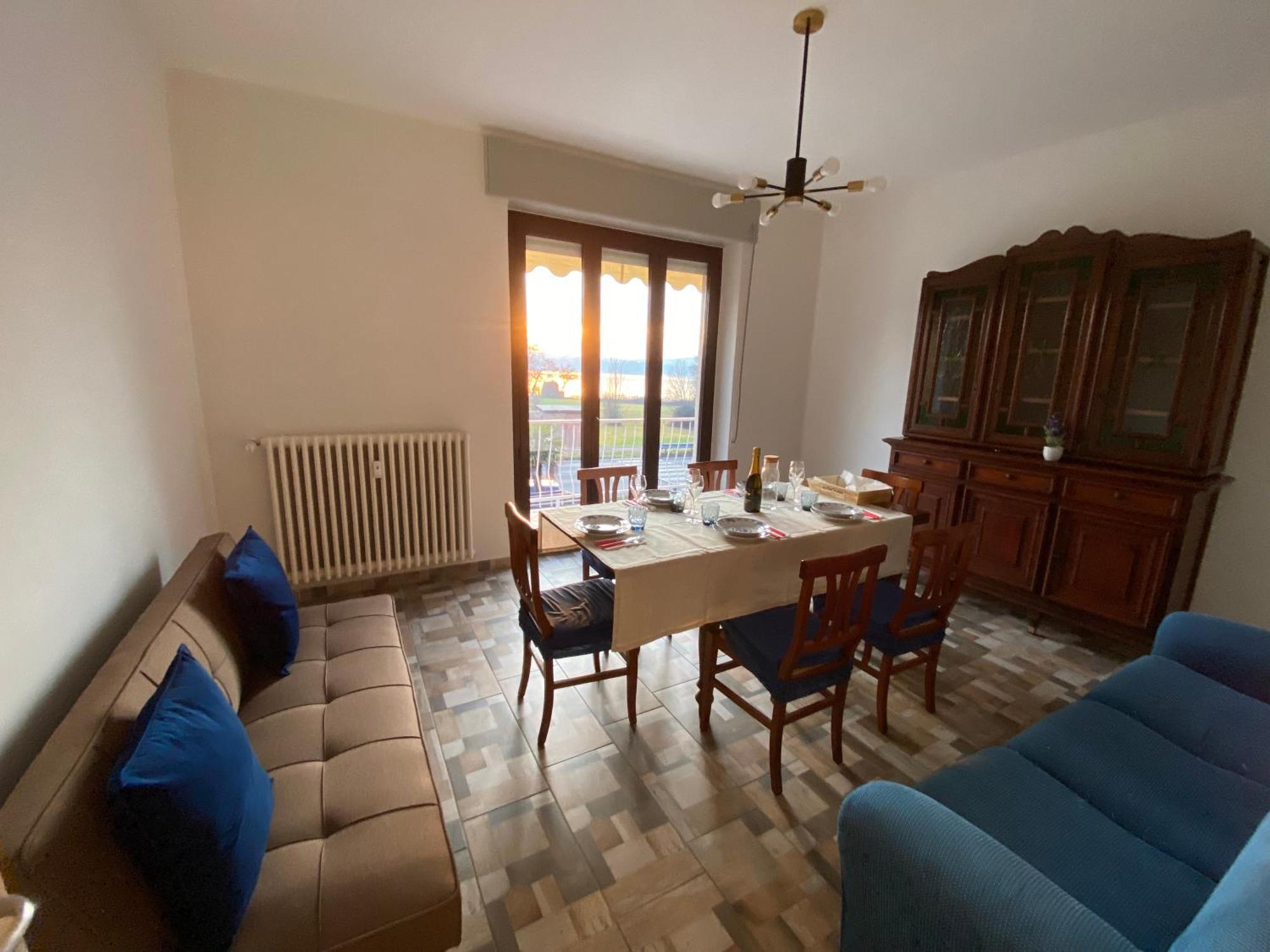 Appartamento Bellavista - Fronte Lago Di Varese Gavirate Exterior photo